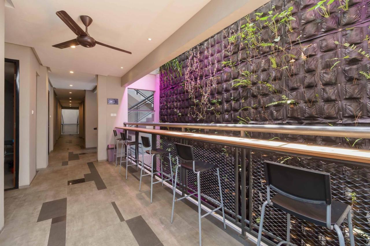 Reddoorz Plus Near Radio Dalam 3 Jakarta Exterior photo
